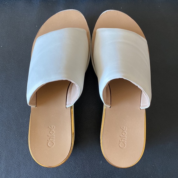 CHLOÉ Leather Platform Wedge Sandal - Picture 4 of 8